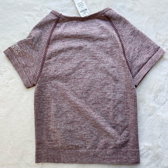 PINK Seamless Workout Cropped Tee - Picture 5 of 5